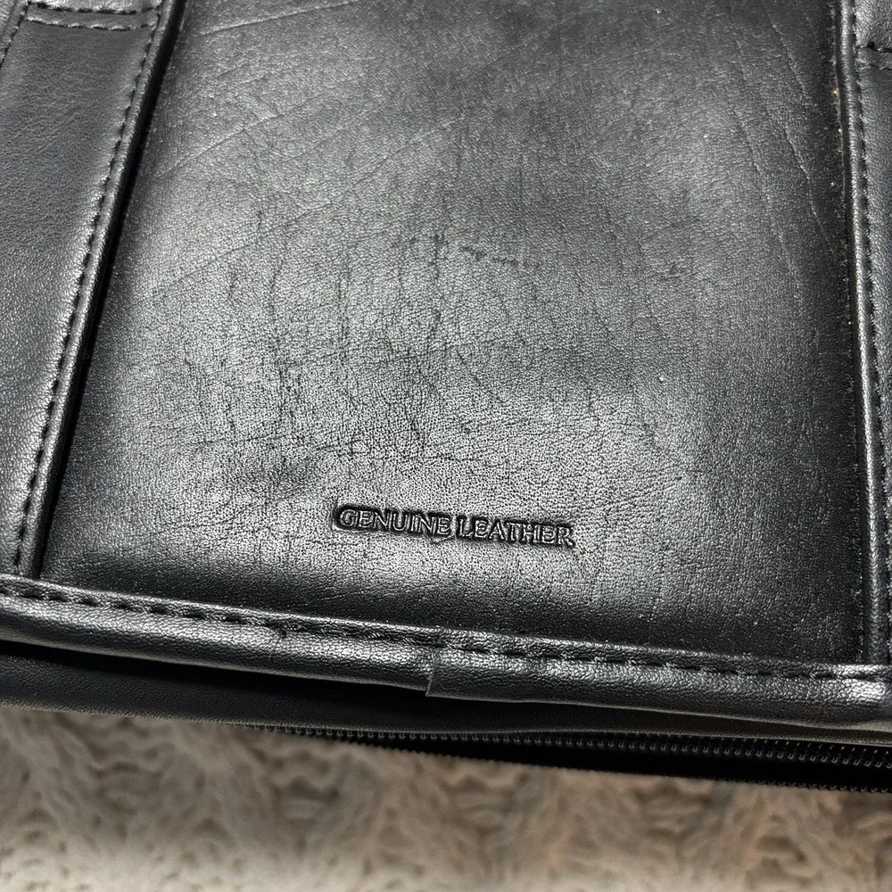 Leather attache briefcase Expandable messenger bag with shoulder strap NEW W Tag
